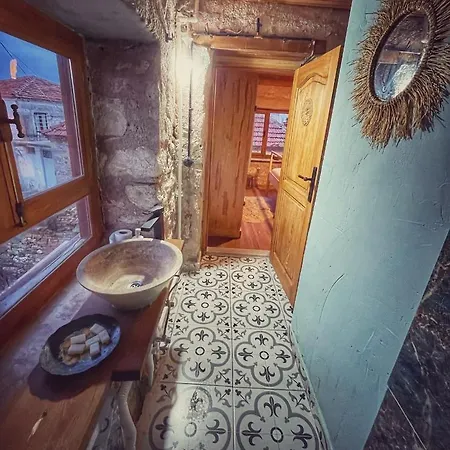 فندق Keyifli Bir Tas Ev Sacaklihane Canakkale Tavakli *