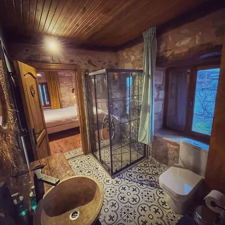 فندق Keyifli Bir Tas Ev Sacaklihane Canakkale Tavakli *