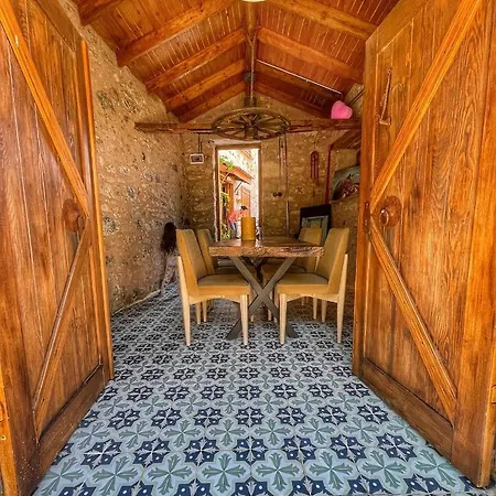 فندق Keyifli Bir Tas Ev Sacaklihane Canakkale Tavakli Ezine