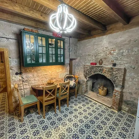 فندق Keyifli Bir Tas Ev Sacaklihane Canakkale Tavakli